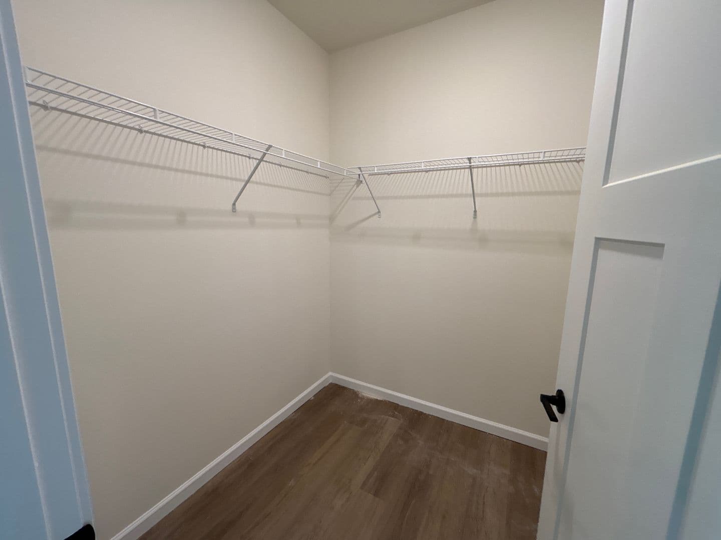 Olympia Apartment: 401 Union Ave SE