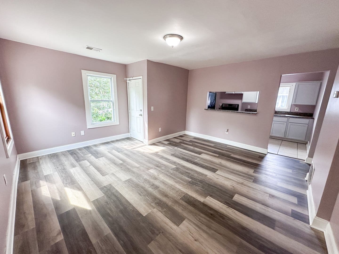 Grand Rapids Apartment: 613 Fuller Ave SE