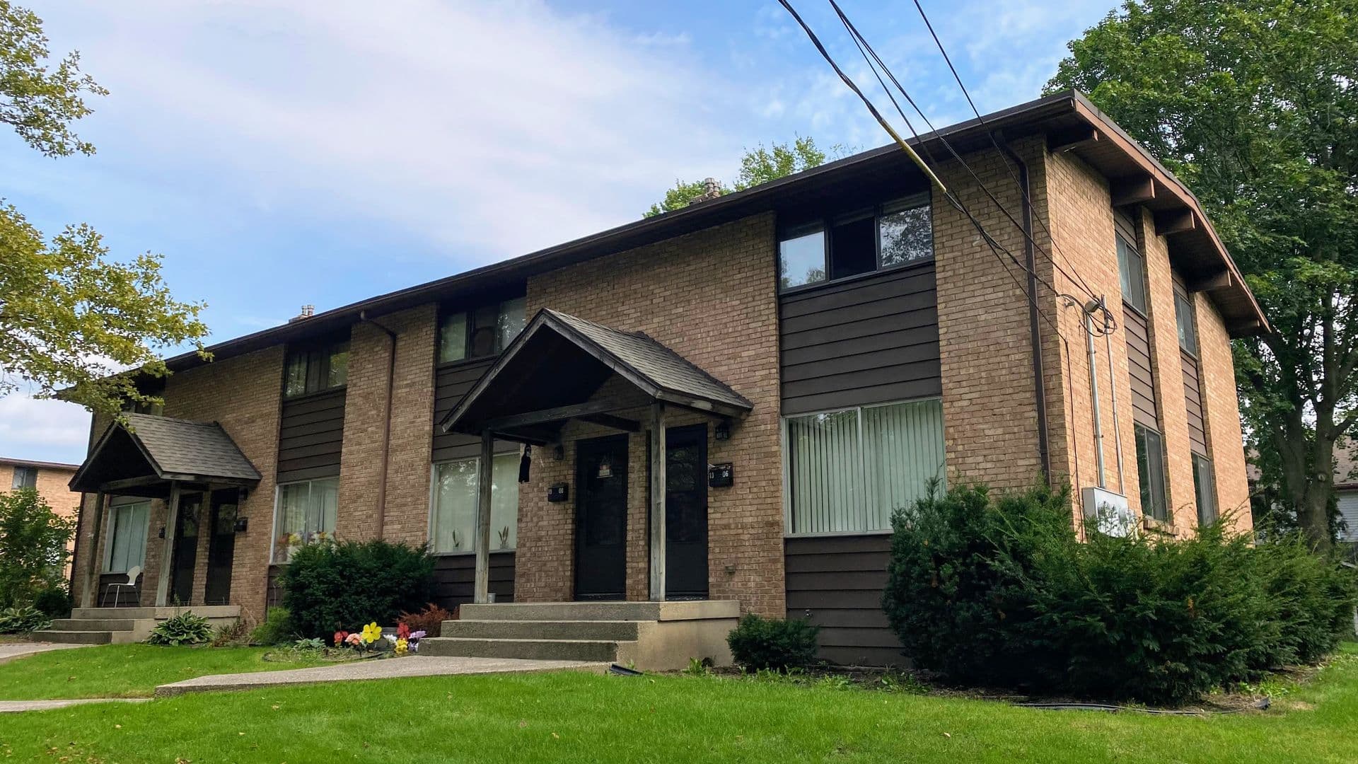Grand Rapids Apartment: 1307 Northfield NE