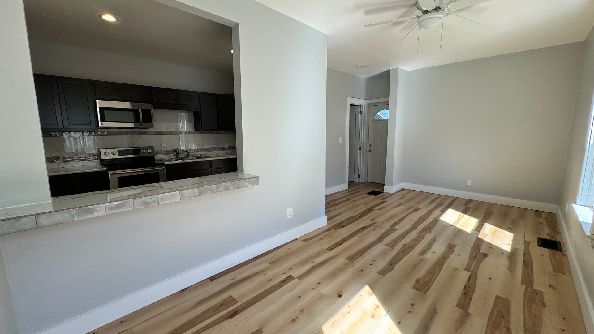 Grand Rapids Apartment: 901 Logan SE