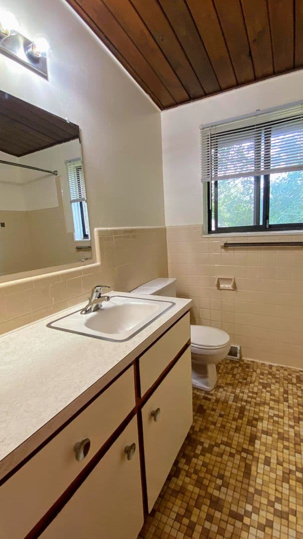 Grand Rapids Apartment: 1307 Northfield NE
