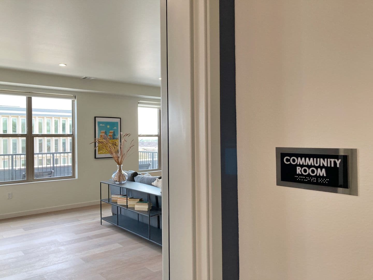 Bismarck Apartment: 120 E Avenue A