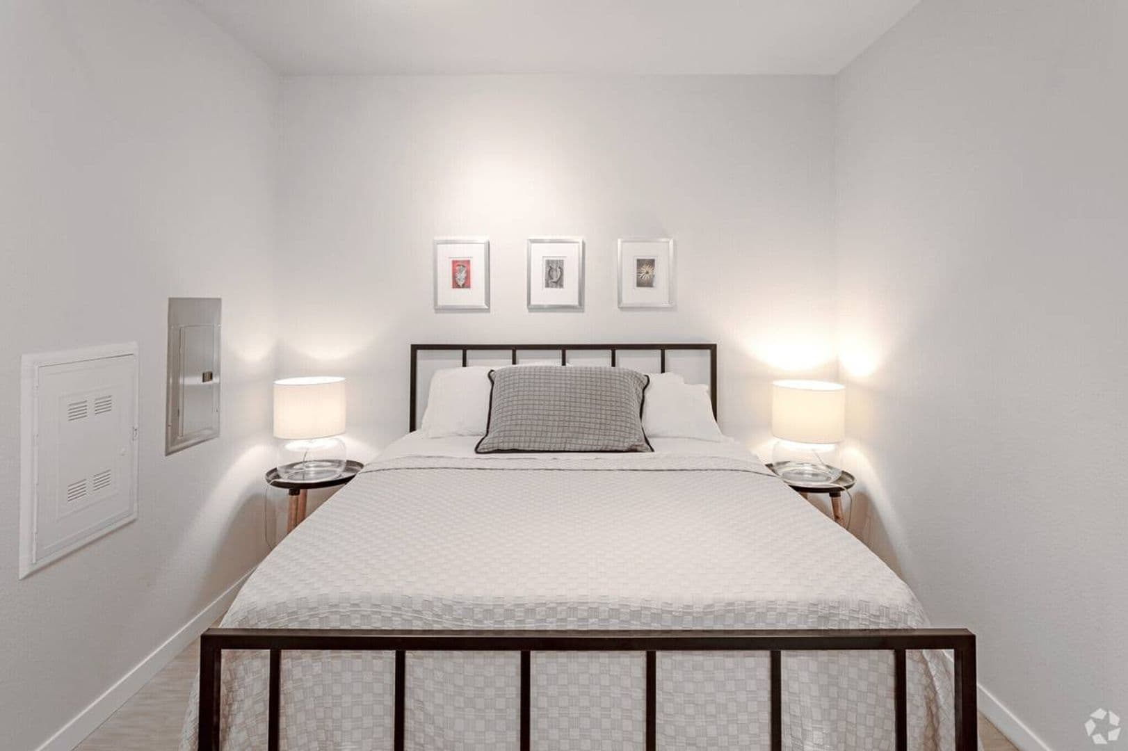 Minneapolis Apartment: 3806 28th Ave S