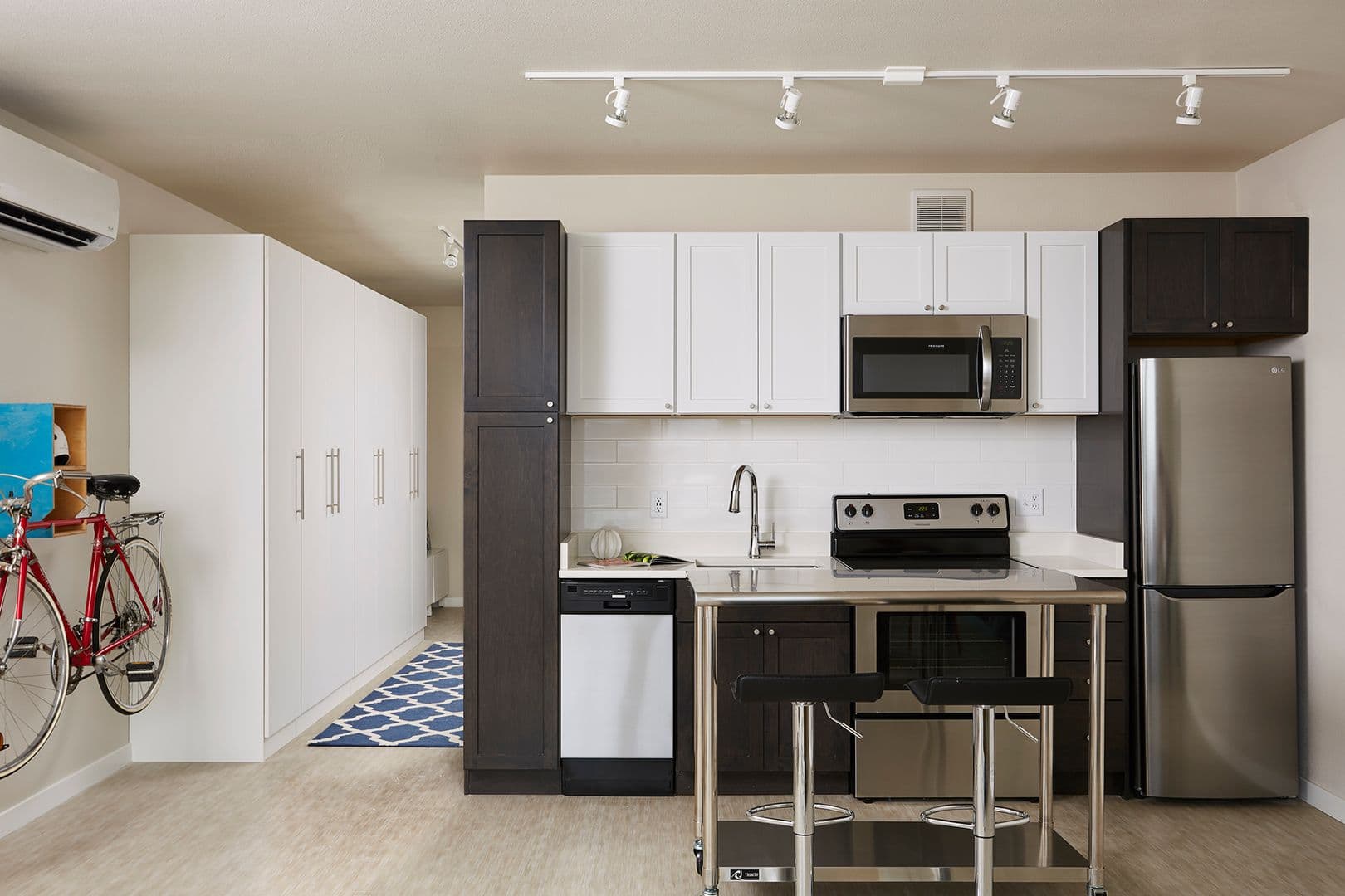 Minneapolis Apartment: 3806 28th Ave S