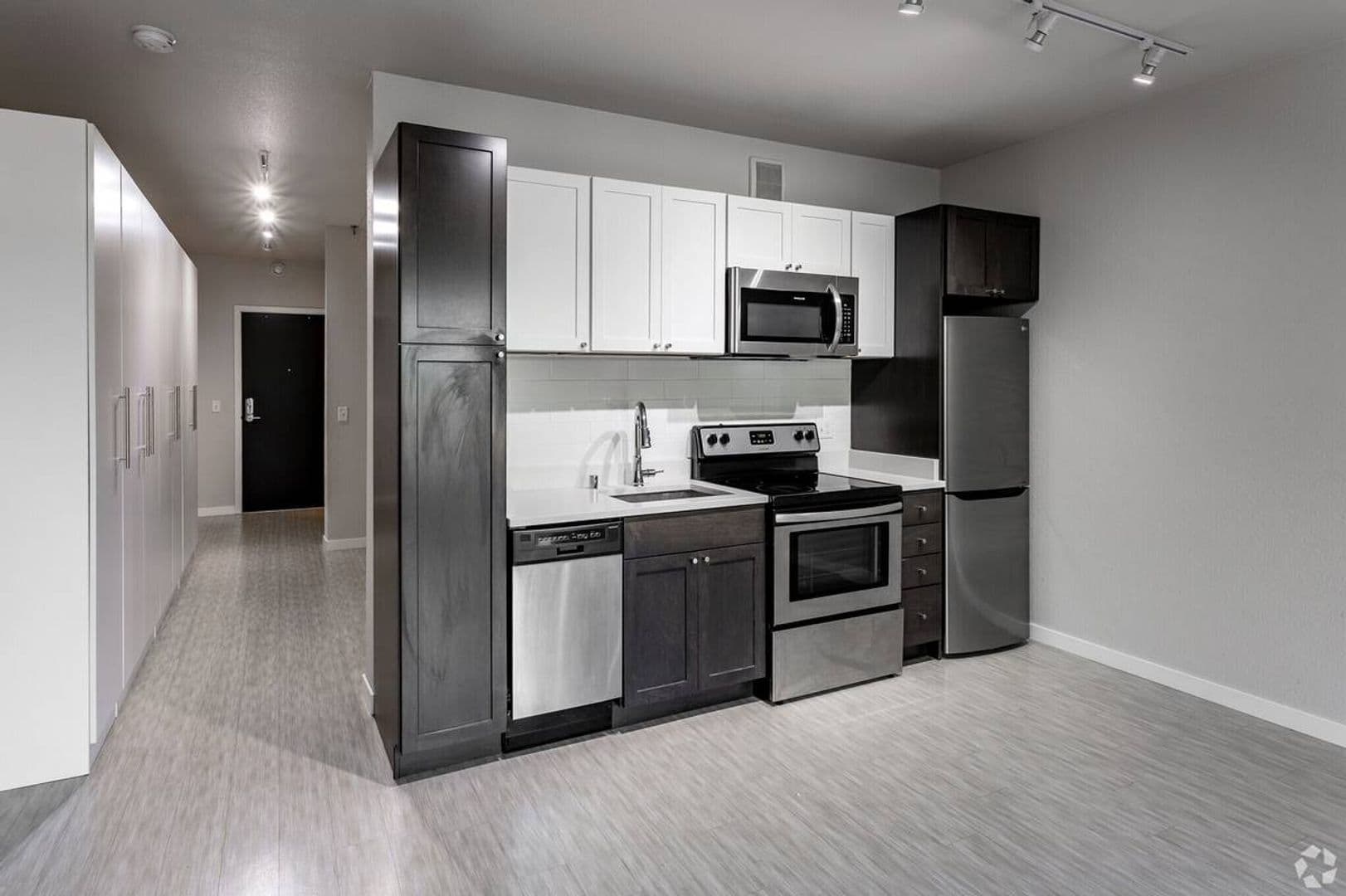 Minneapolis Apartment: 3806 28th Ave S