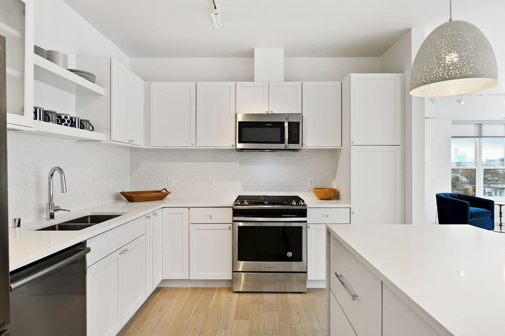 Minneapolis Apartment: 1420 W 32nd St