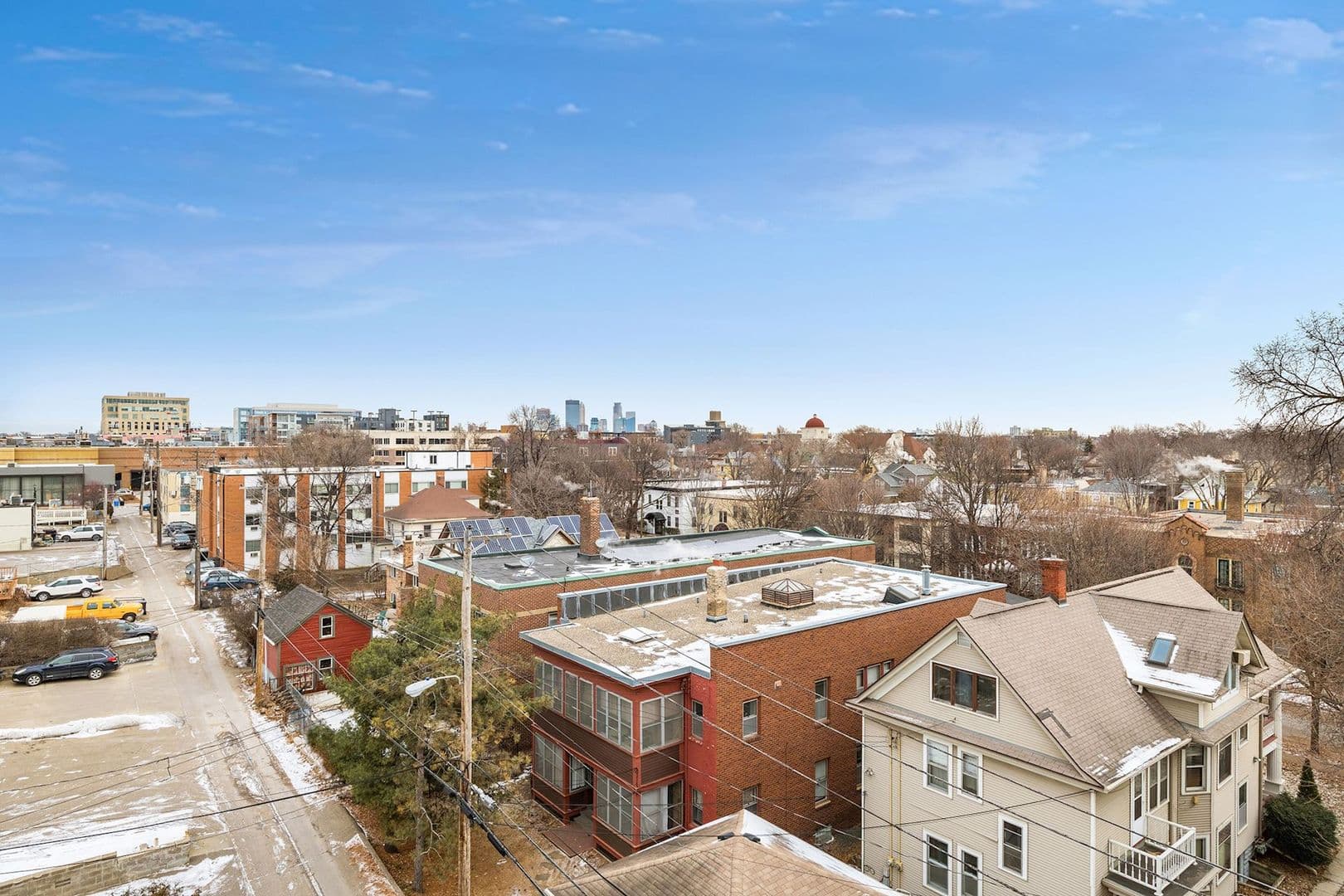 Minneapolis Apartment: 1420 W 32nd St