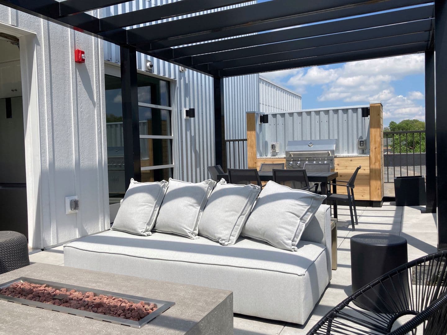 Bismarck Apartment: 500 N 3rd St