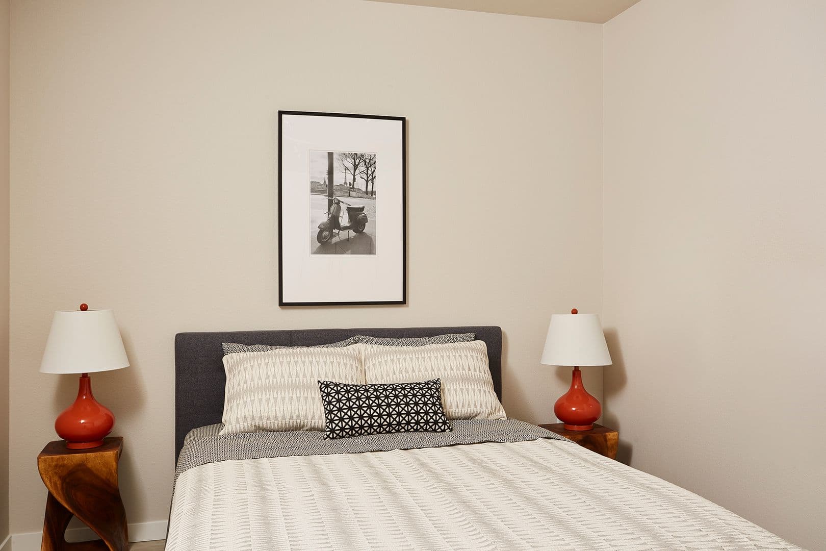 Minneapolis Apartment: 3806 28th Ave S