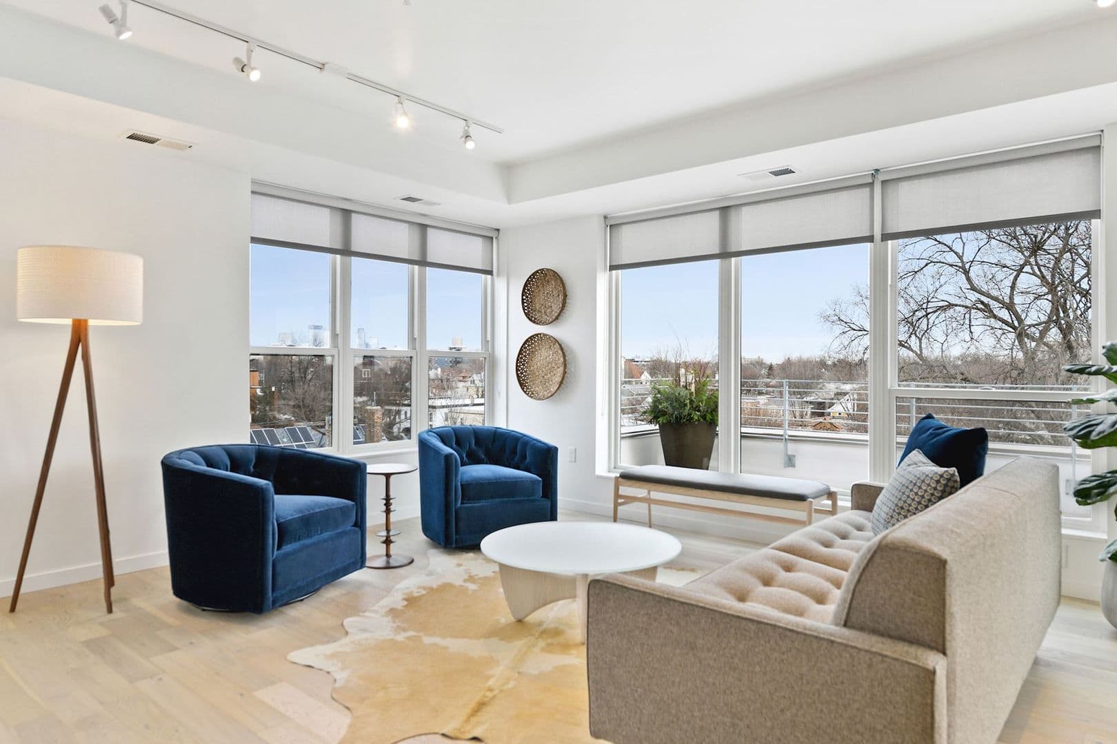 Minneapolis Apartment: 1420 W 32nd St