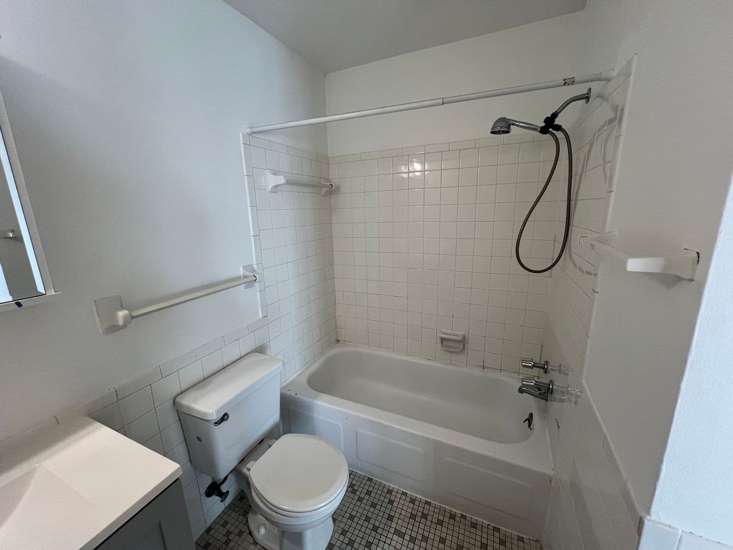 Minneapolis Condo: 2212 Aldrich Ave. #104