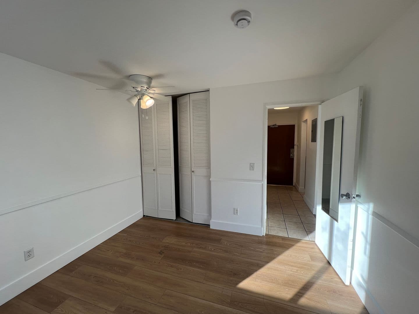 Minneapolis Condo: 2212 Aldrich Ave. #104