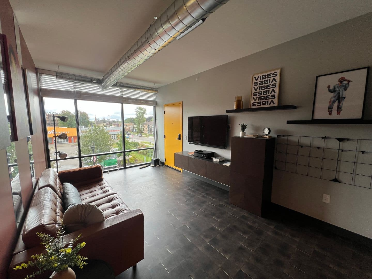 Minneapolis Apartment: 4405 Humboldt Avenue North