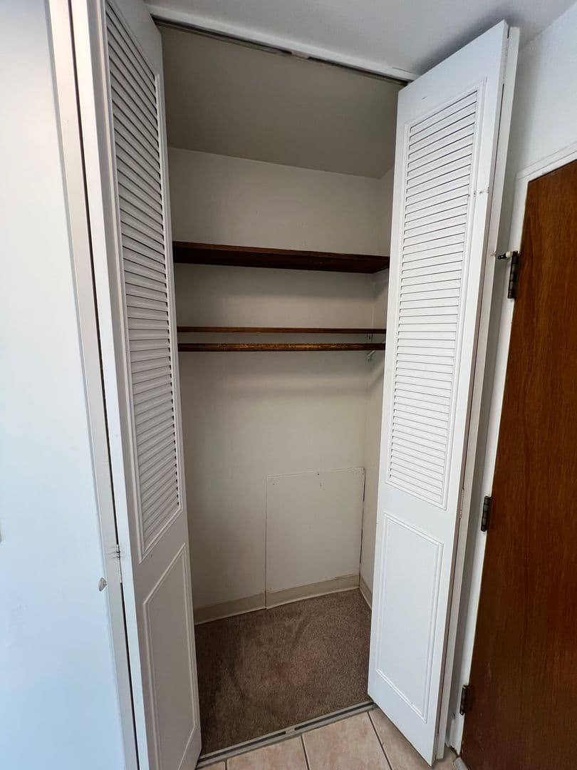 Minneapolis Condo: 2212 Aldrich Ave. #104