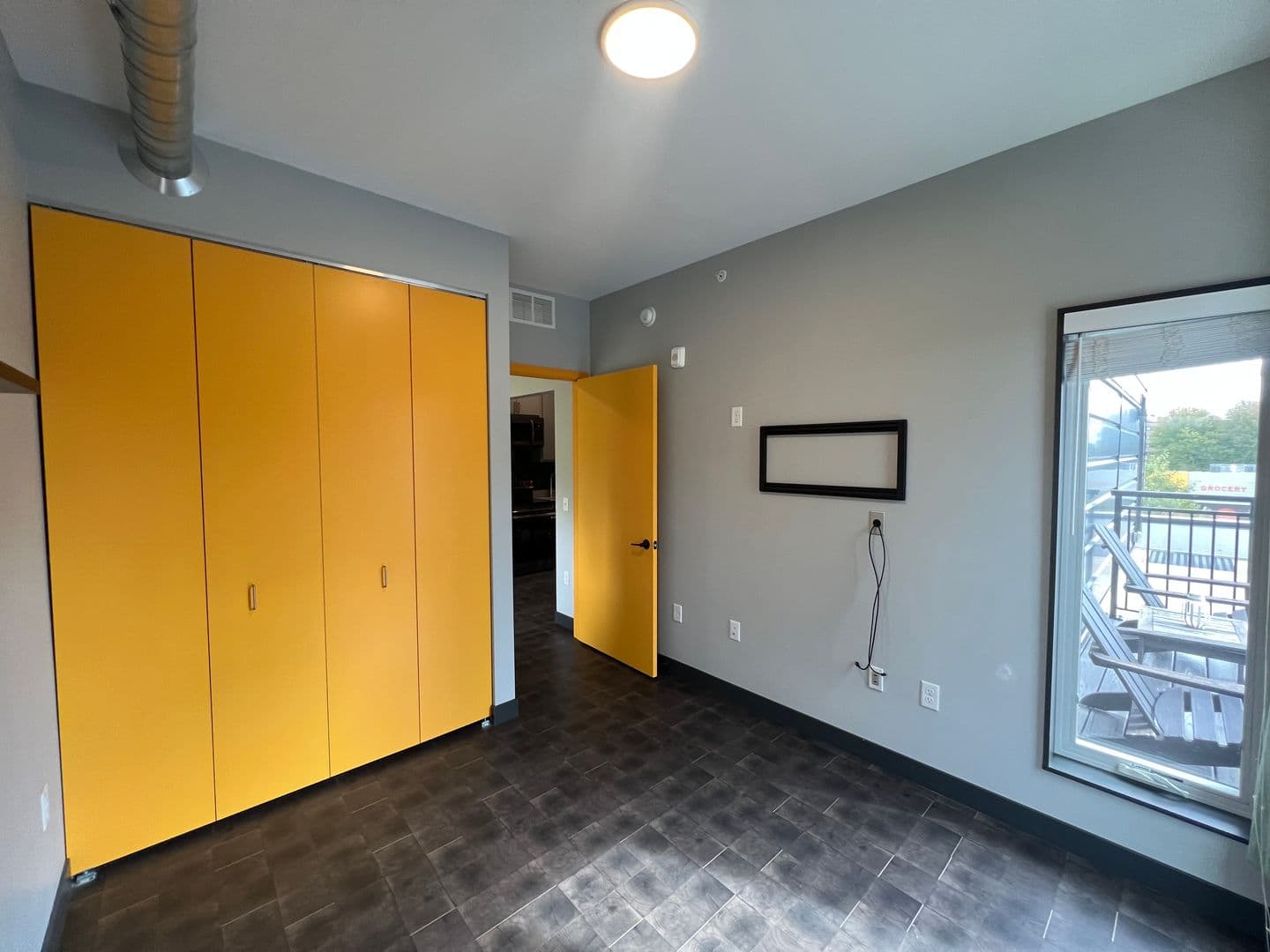 Minneapolis Apartment: 4405 Humboldt Avenue North