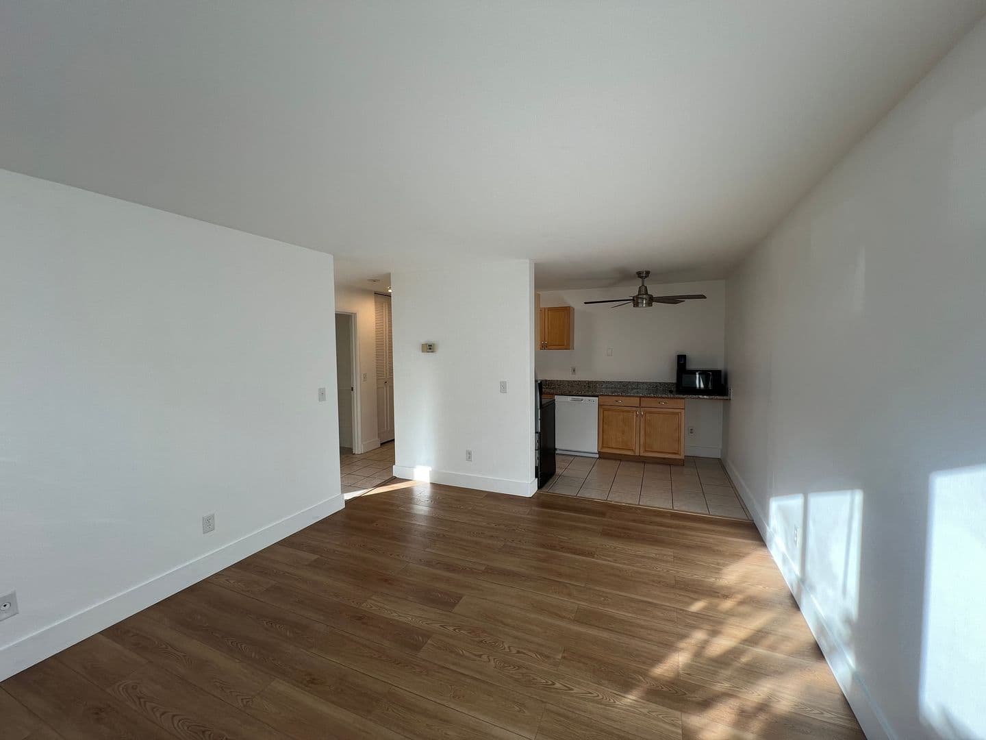 Minneapolis Condo: 2212 Aldrich Ave. #104