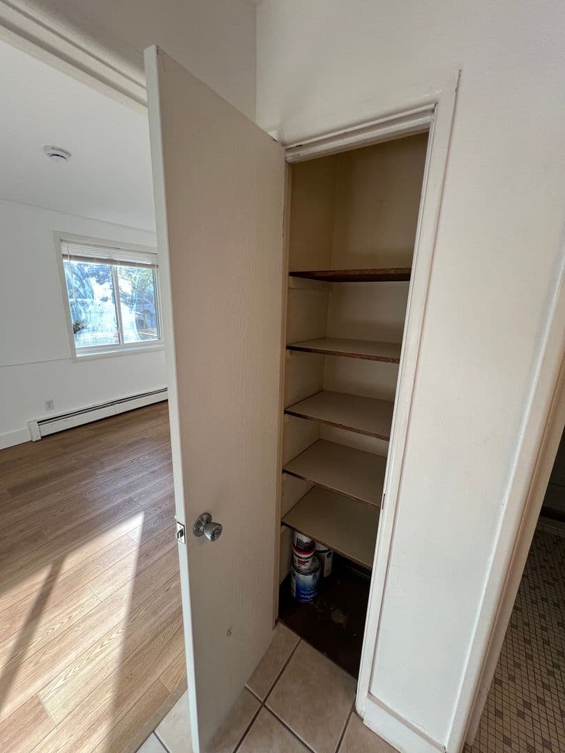 Minneapolis Condo: 2212 Aldrich Ave. #104