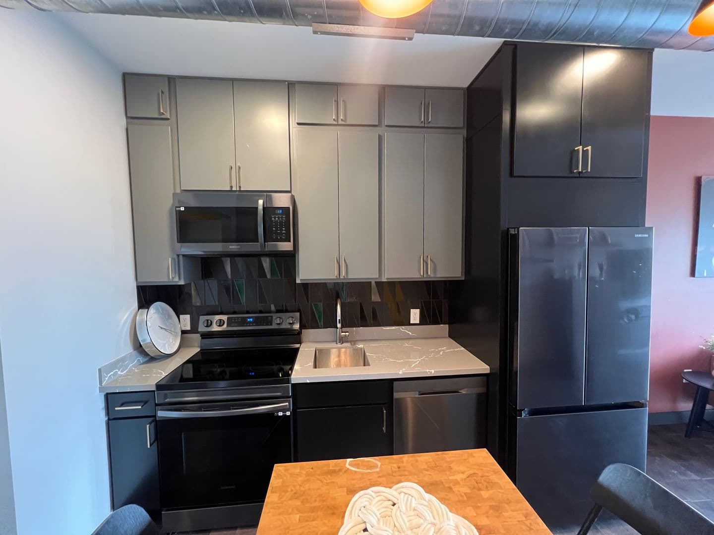 Minneapolis Apartment: 4405 Humboldt Avenue North