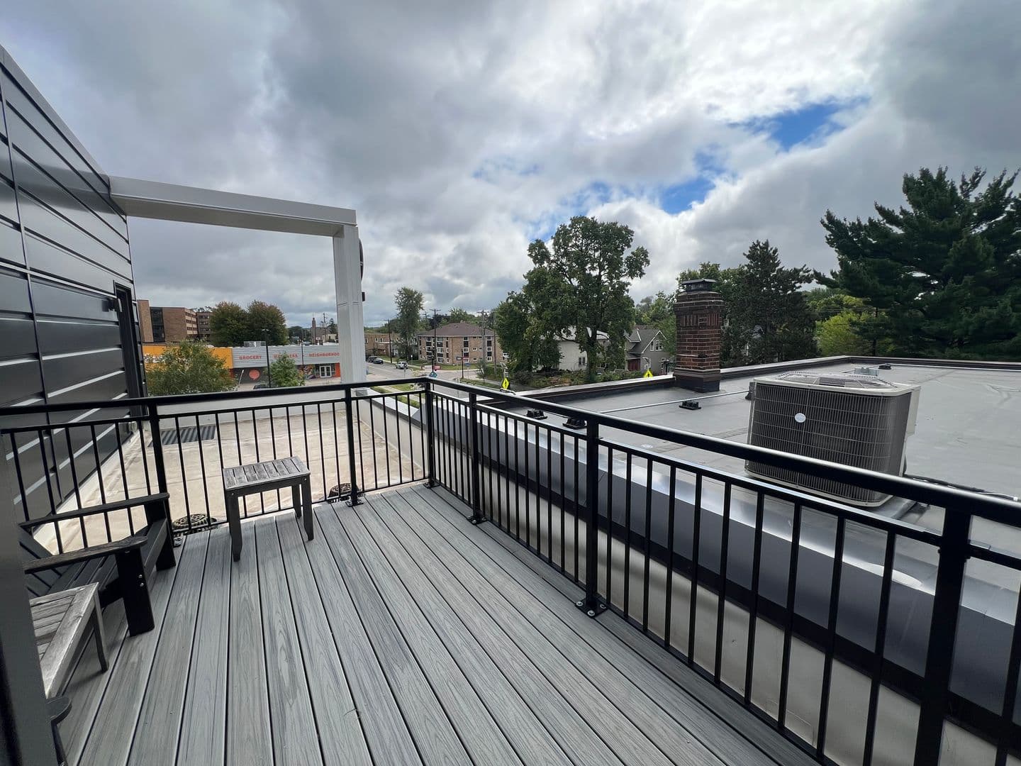 Minneapolis Apartment: 4405 Humboldt Avenue North