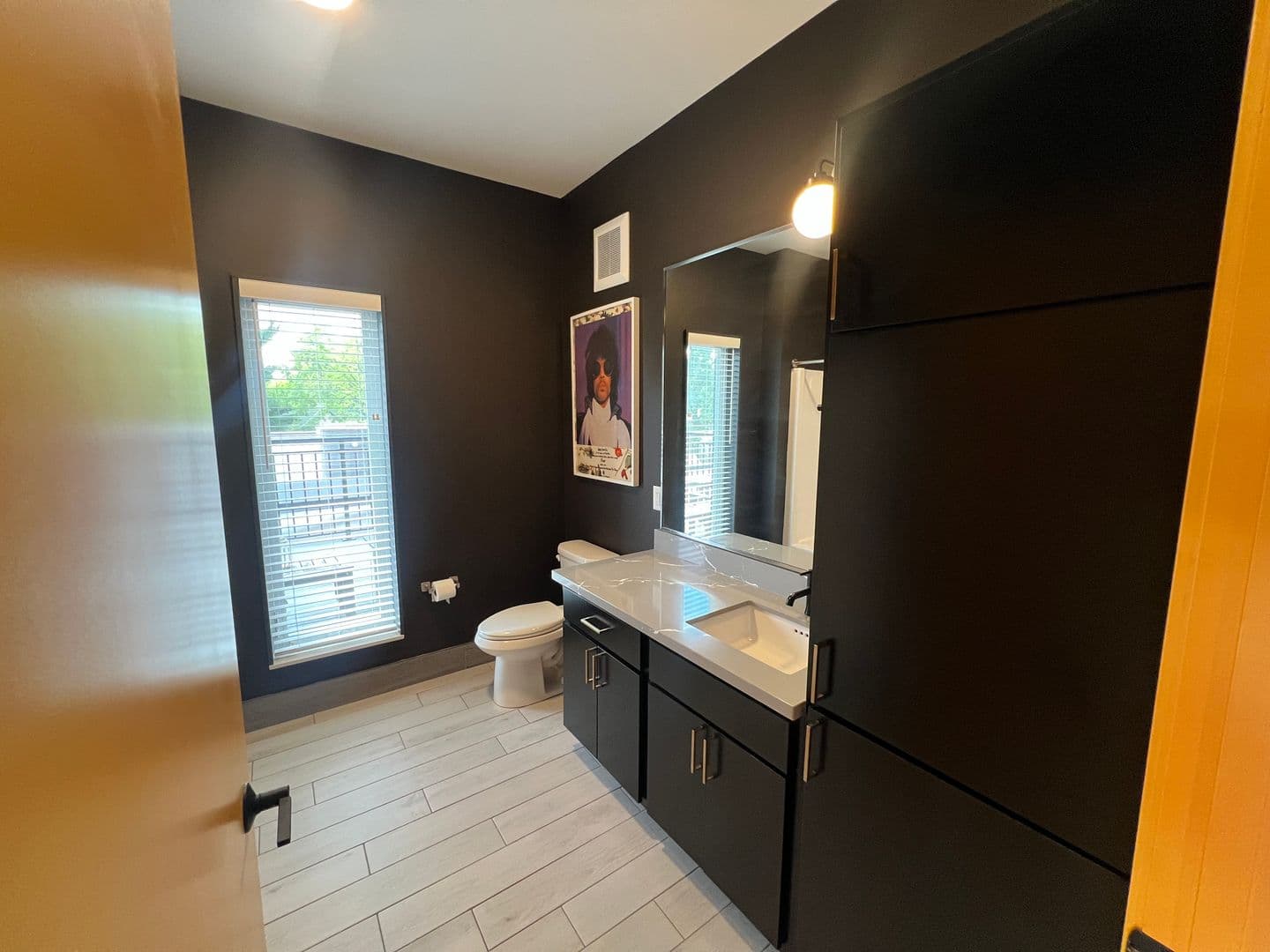 Minneapolis Apartment: 4405 Humboldt Avenue North