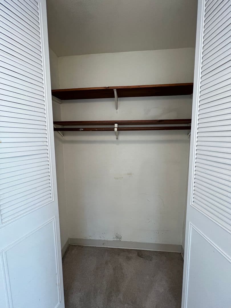 Minneapolis Condo: 2212 Aldrich Ave. #104