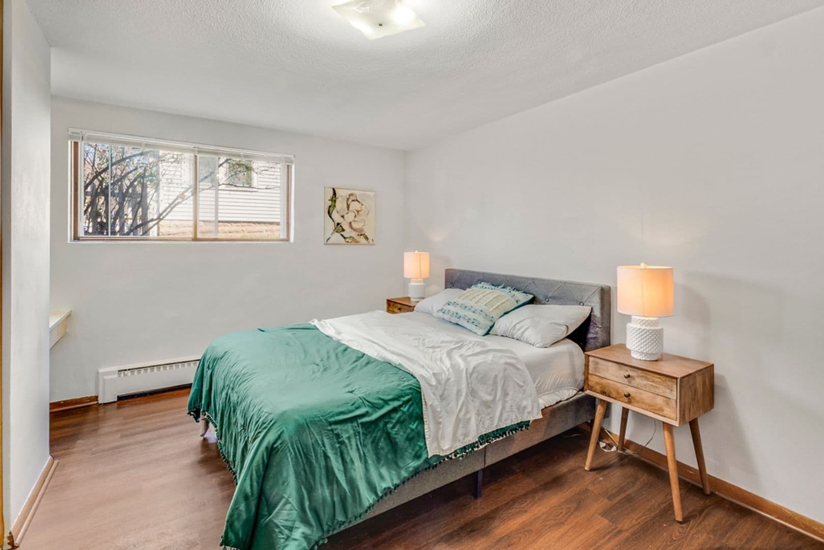 Minneapolis Apartment: 3350 42nd Ave So