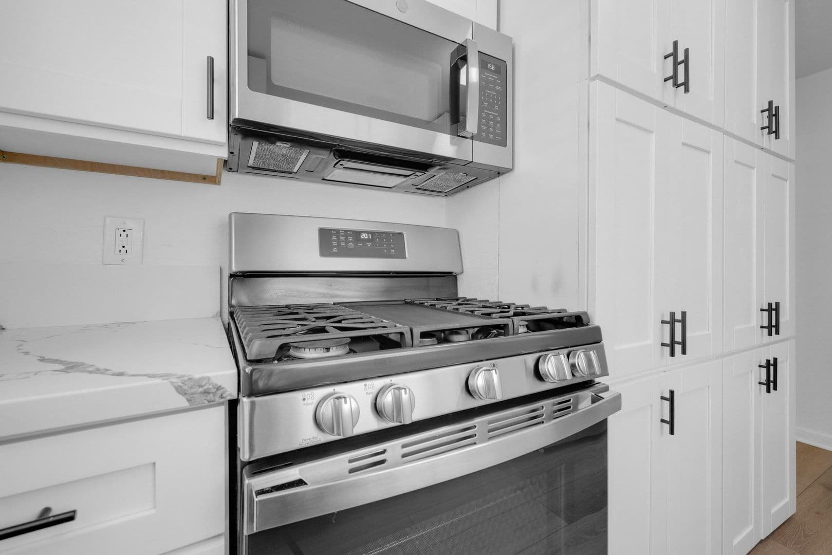 San Diego Apartment: 4554-58 North Avenue