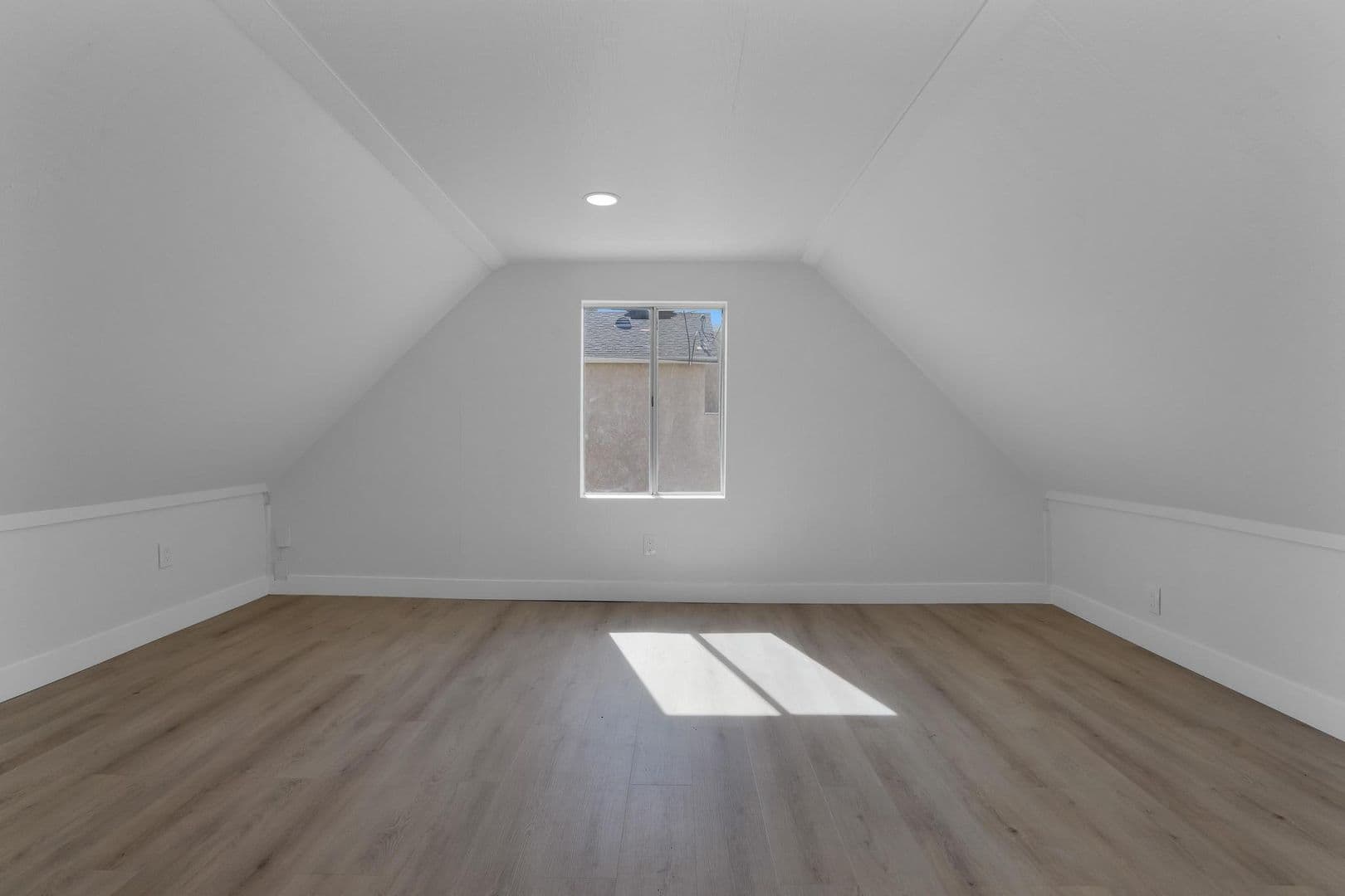 San Diego Apartment: 4554-58 North Avenue