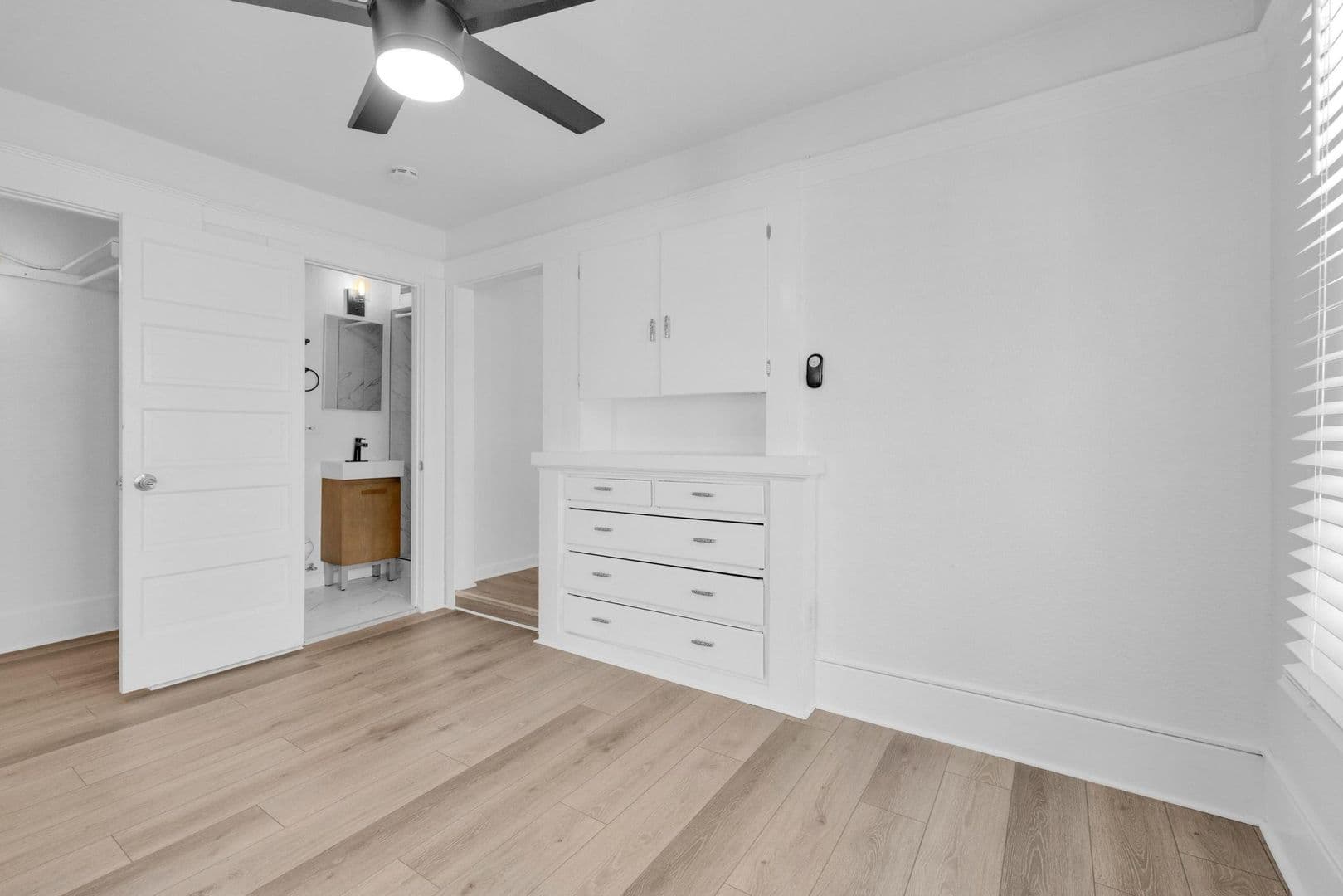 San Diego Apartment: 4554-58 North Avenue