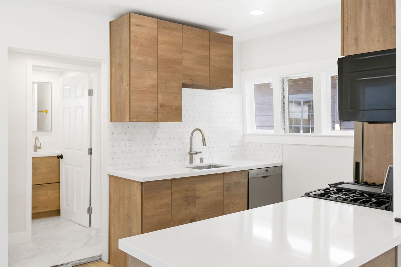 San Diego Apartment: 4554-58 North Avenue