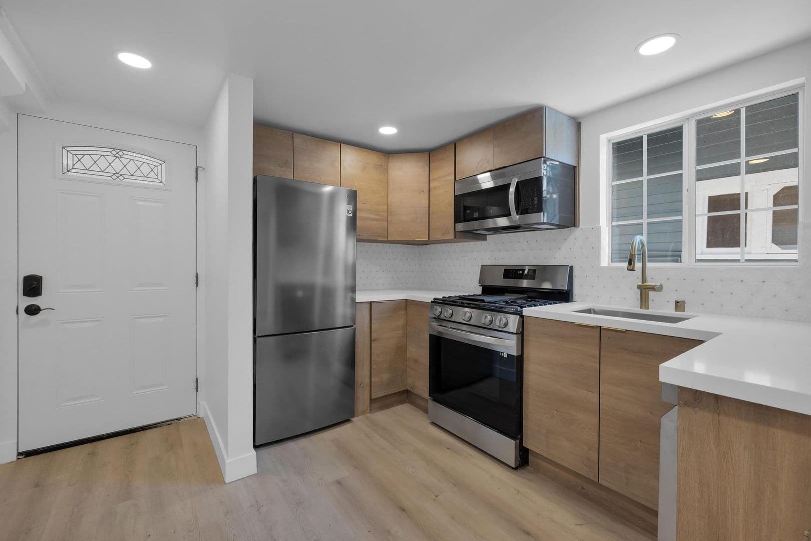 San Diego Apartment: 4554-58 North Avenue