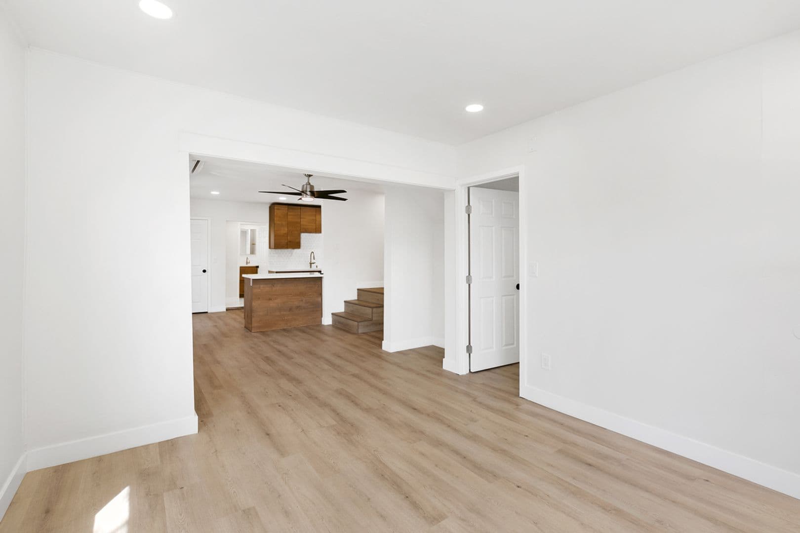 San Diego Apartment: 4554-58 North Avenue