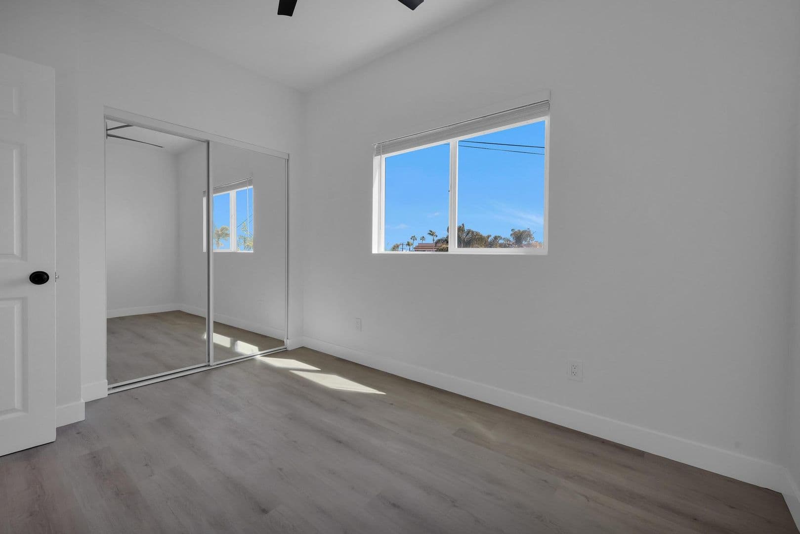 San Diego Apartment: 4554-58 North Avenue