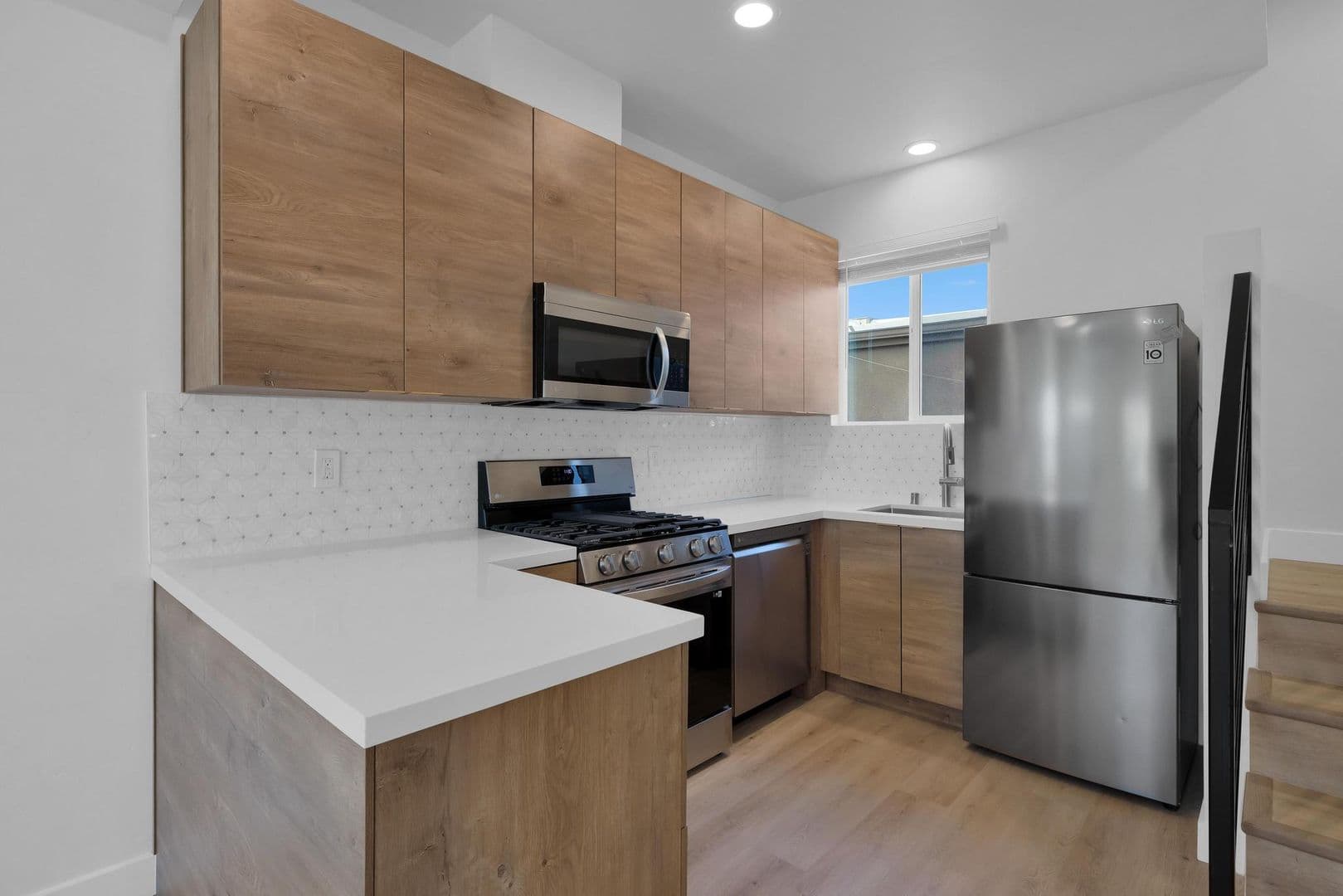 San Diego Apartment: 4554-58 North Avenue