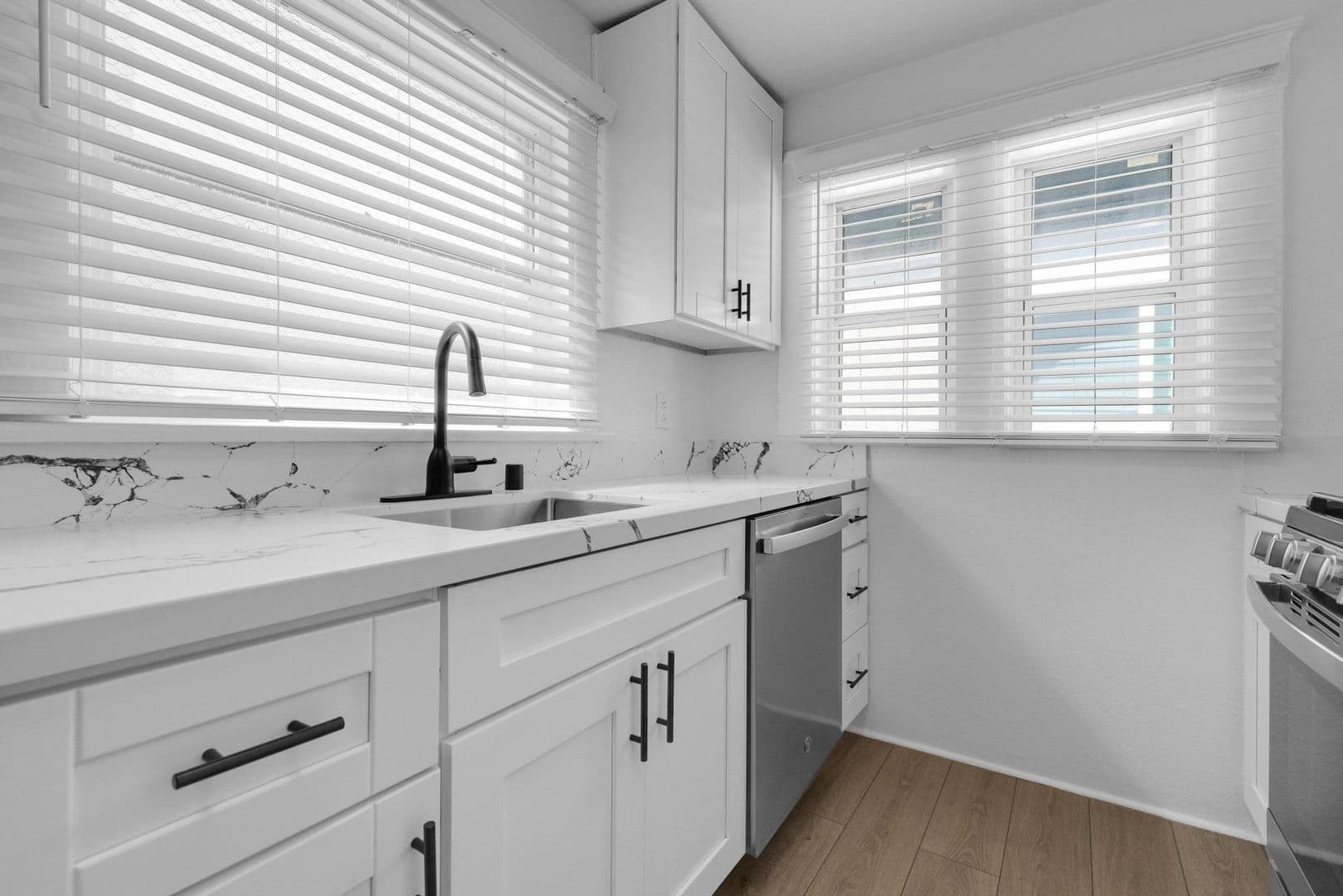 San Diego Apartment: 4554-58 North Avenue