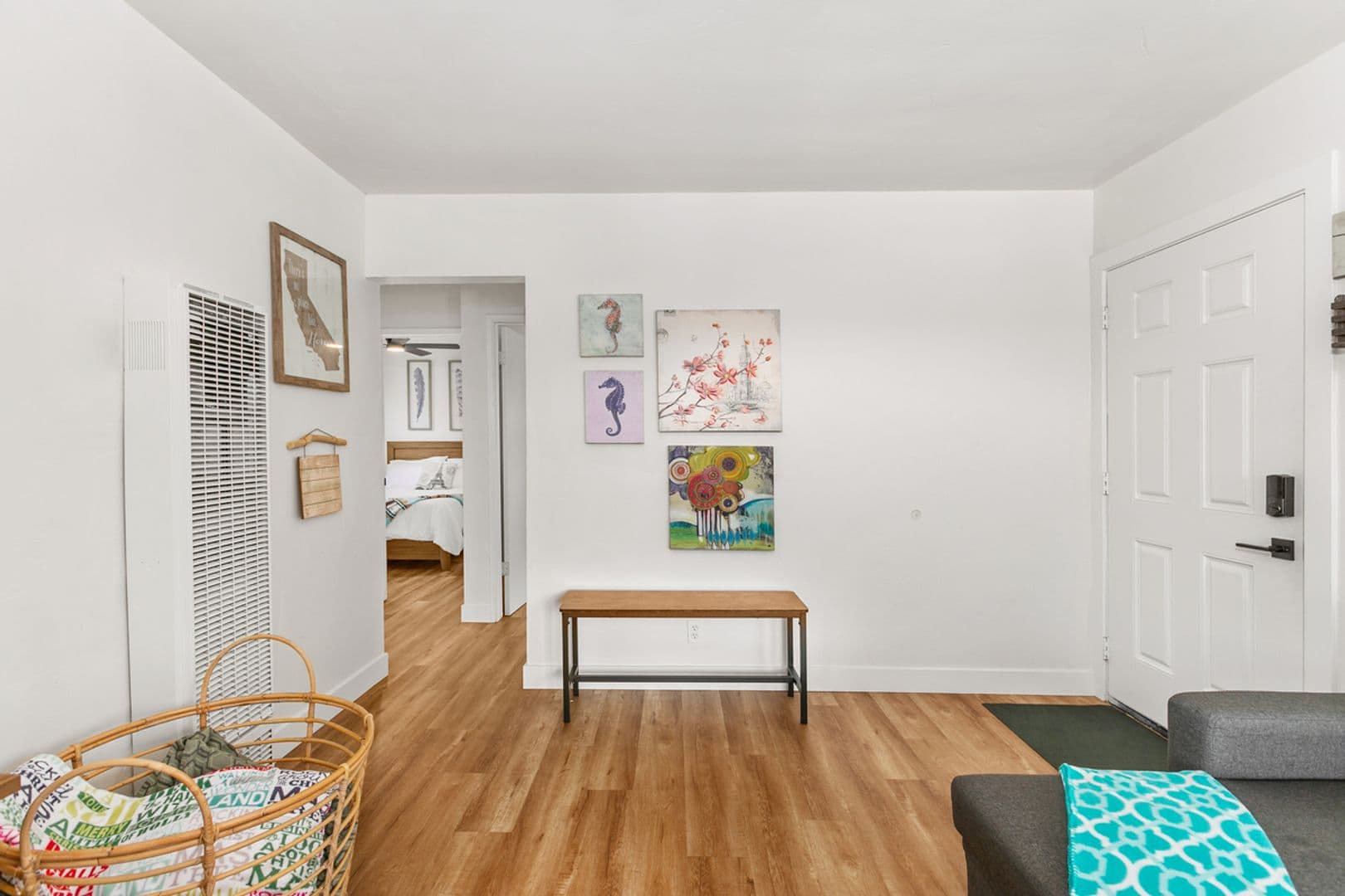San Diego Apartment: 5066-68 Brighton Avenue