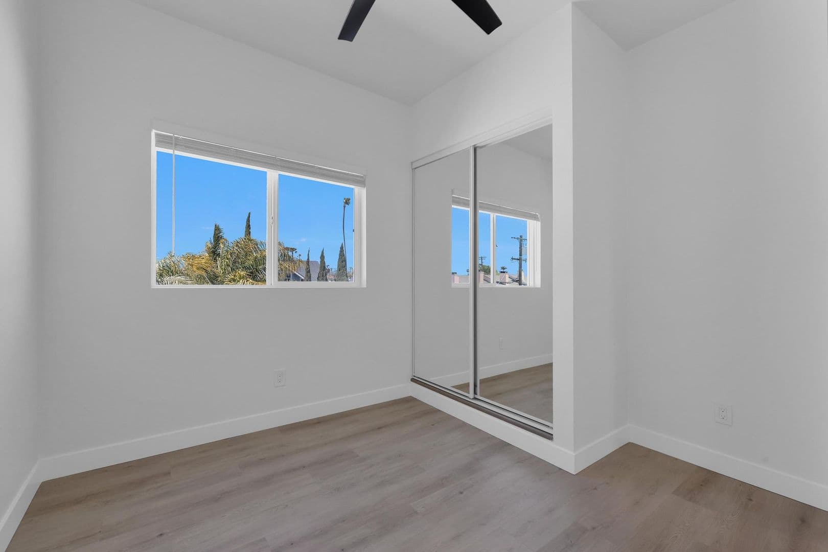 San Diego Apartment: 4554-58 North Avenue