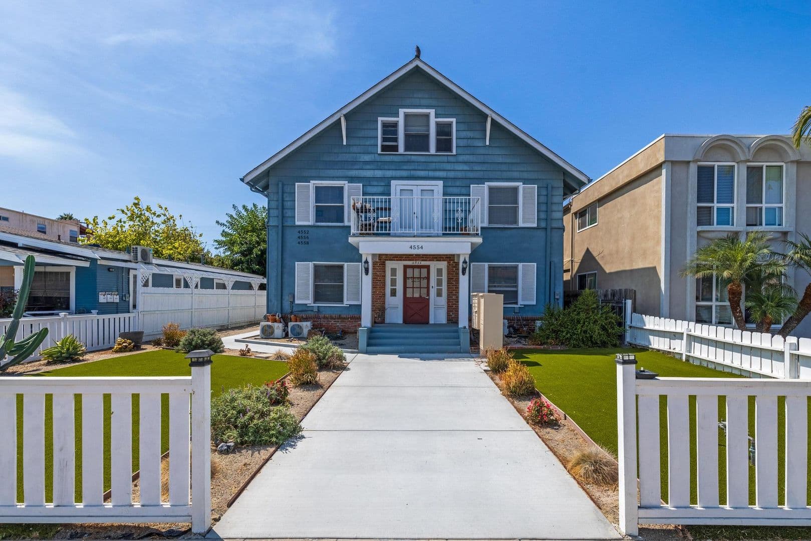 San Diego Apartment: 4554-58 North Avenue