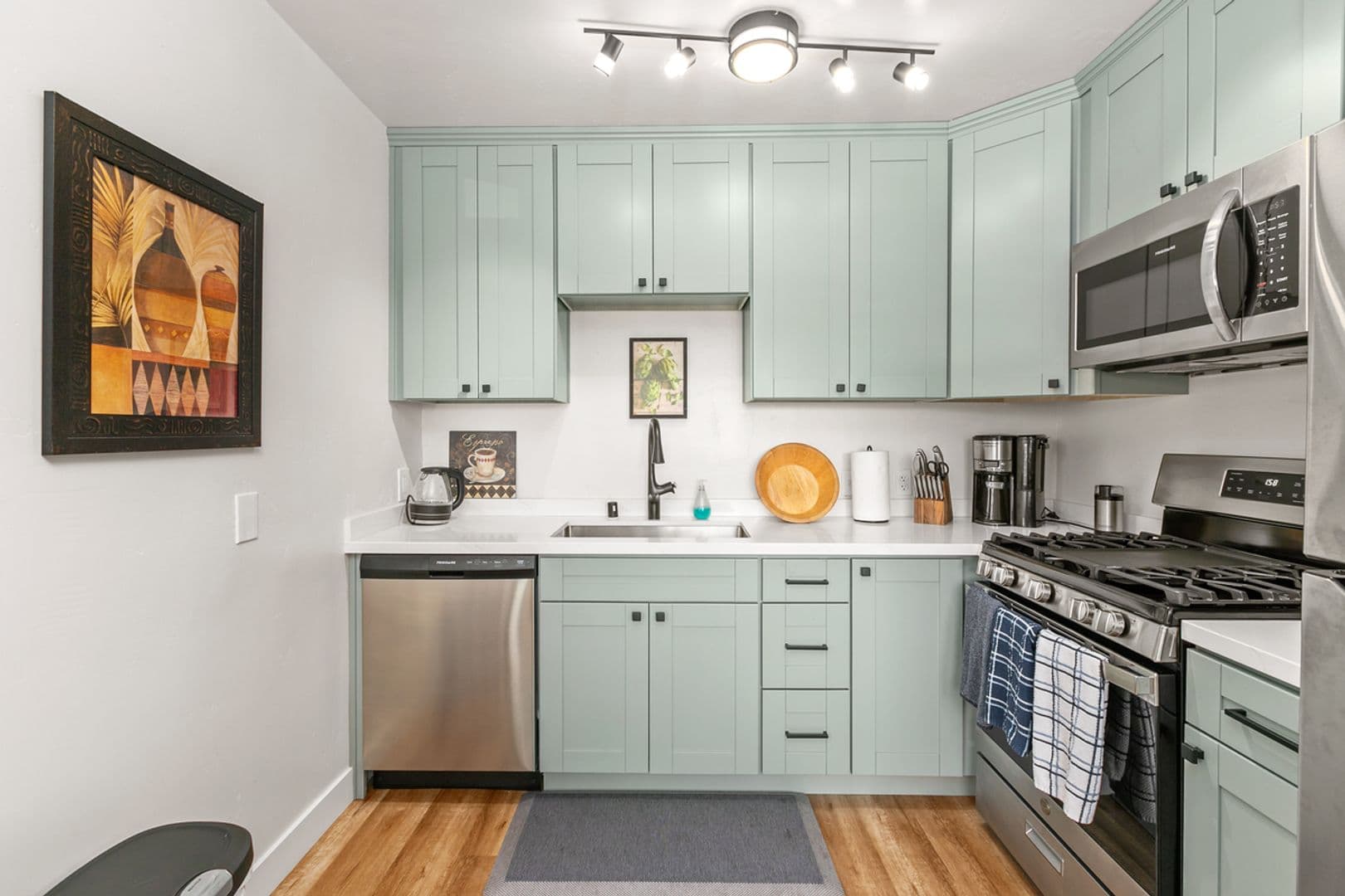 San Diego Apartment: 5066-68 Brighton Avenue