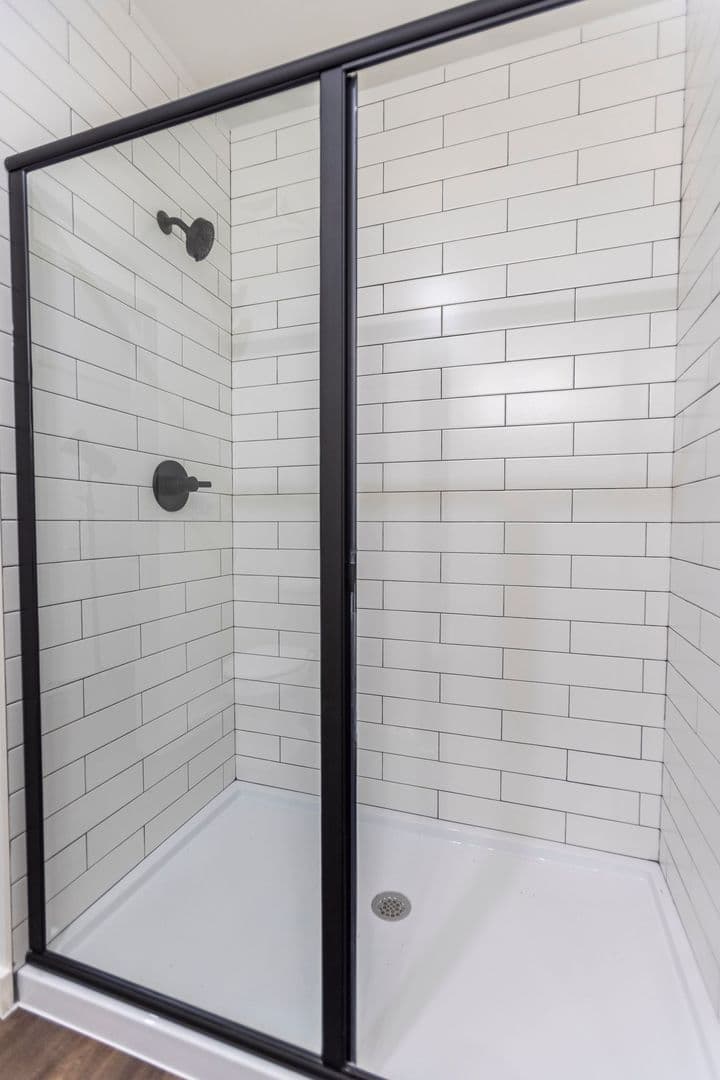 Covington Apartment: 103 E 3rd Street