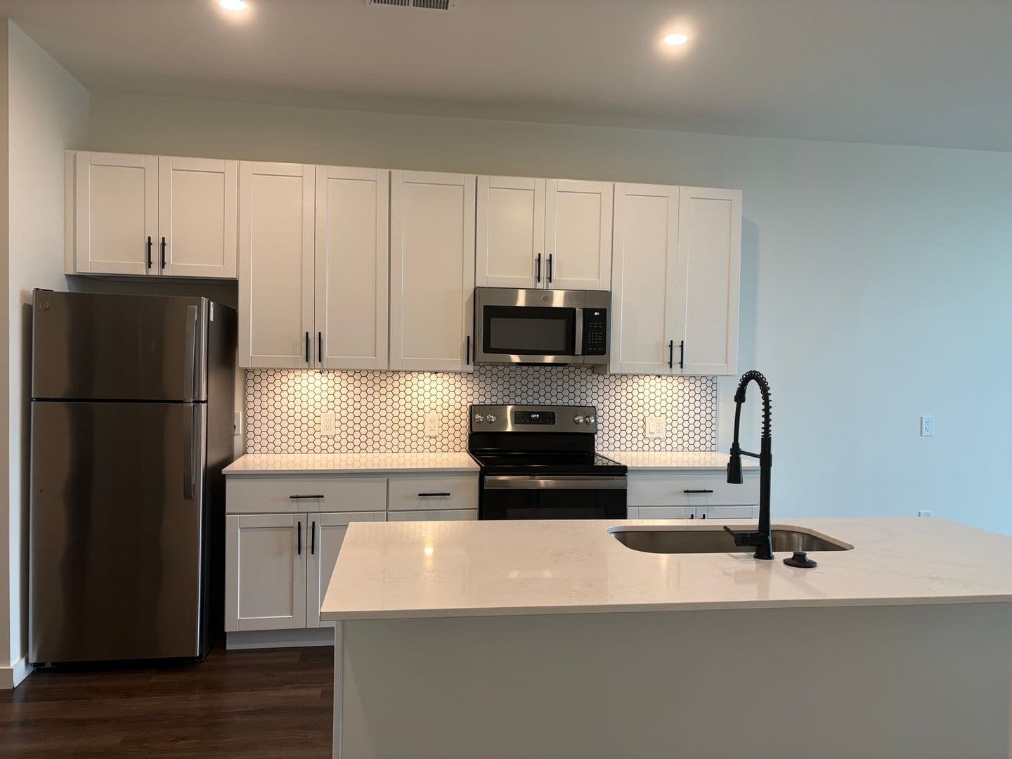 Covington Apartment: 103 E 3rd Street