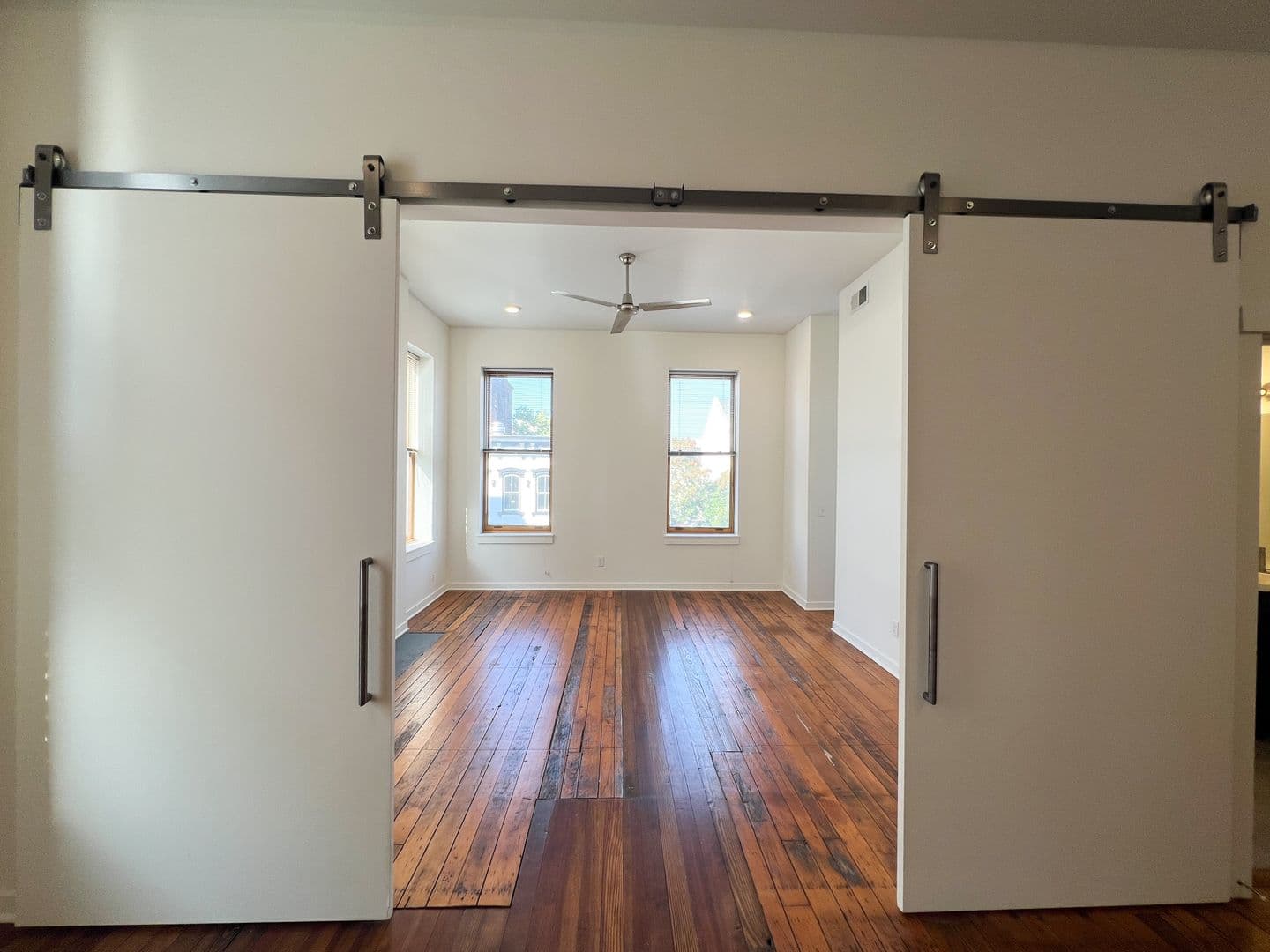 Cincinnati Apartment: 1200 Main St