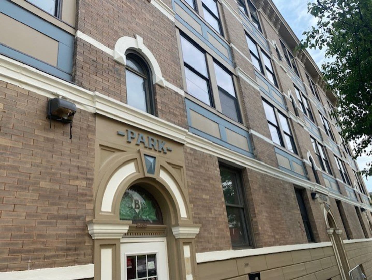 Cincinnati Apartment: 2378-2384 Park Avenue