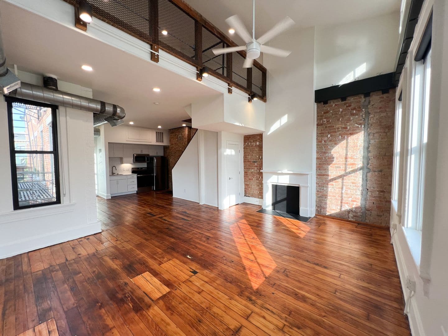 Cincinnati Apartment: 1443 Walnut St