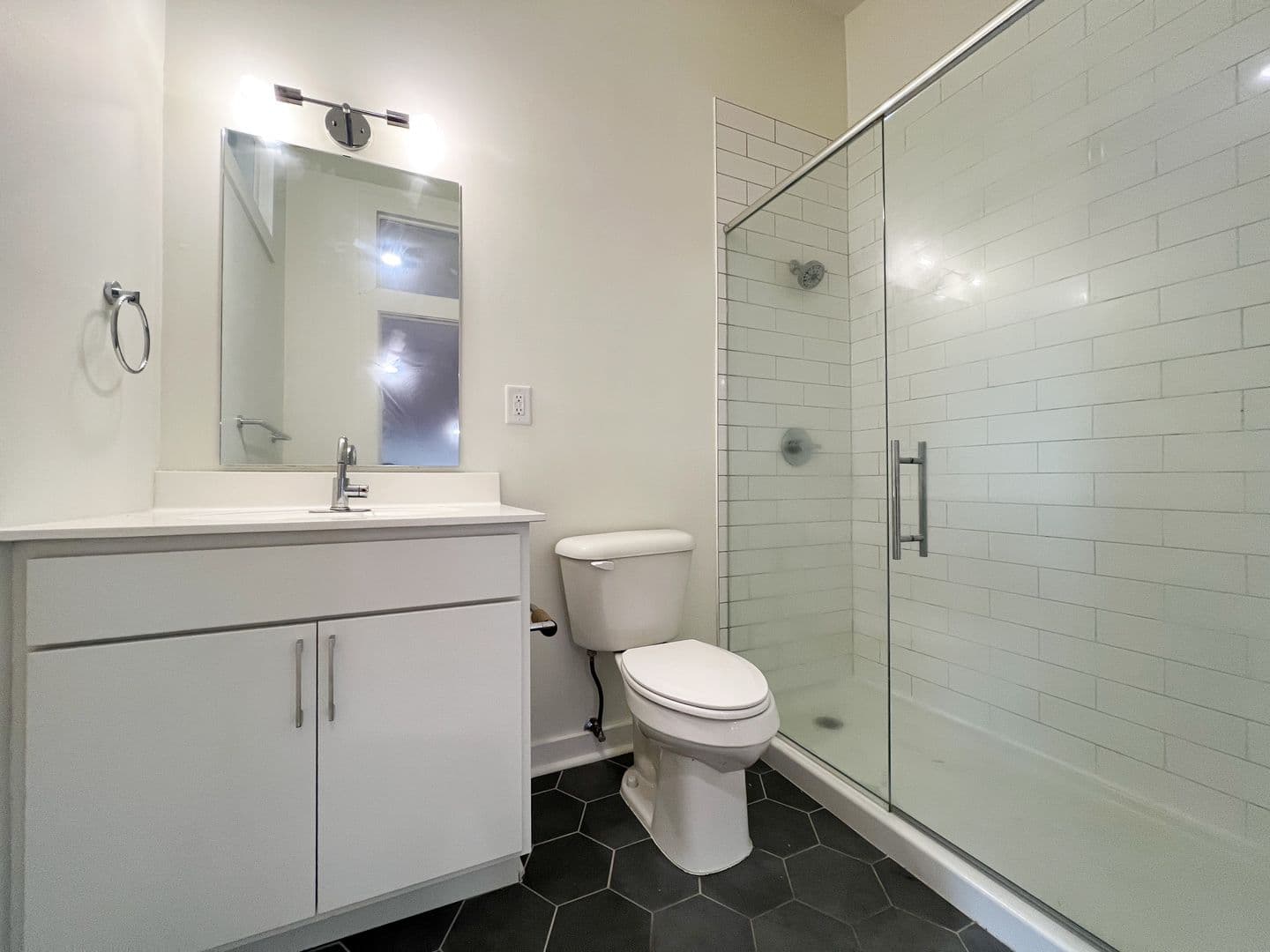 Cincinnati Apartment: 1443 Walnut St