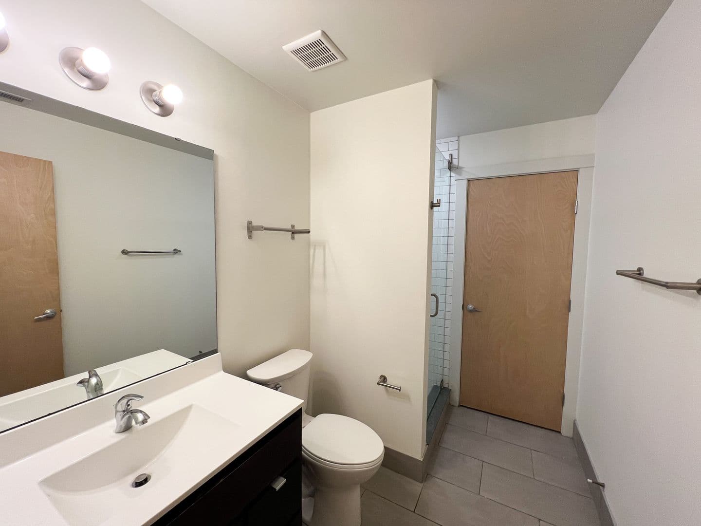 Cincinnati Apartment: 1208 Main St