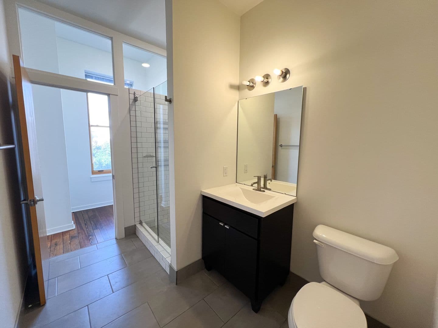 Cincinnati Apartment: 1200 Main St