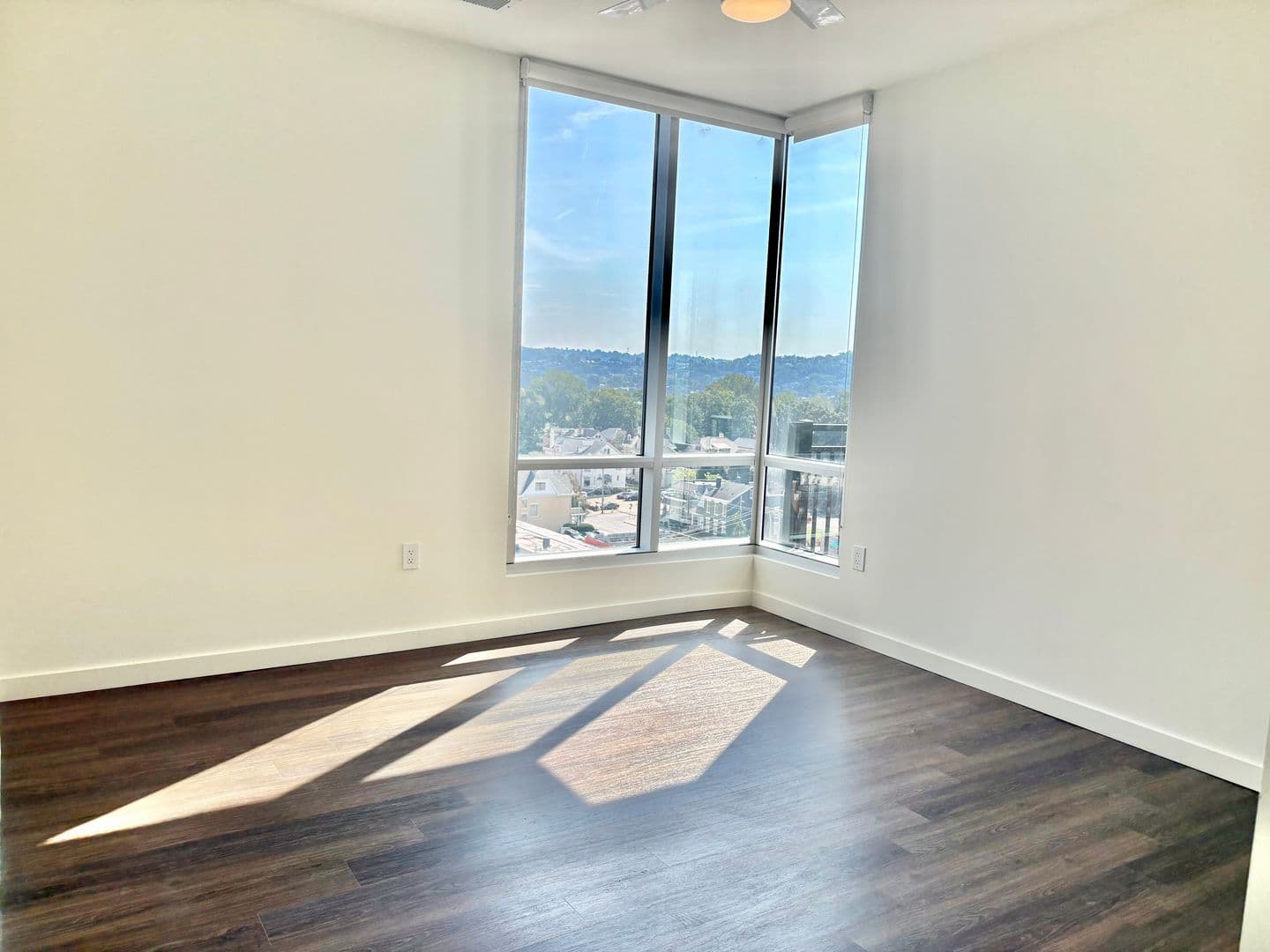 Covington Apartment: 103 E 3rd Street