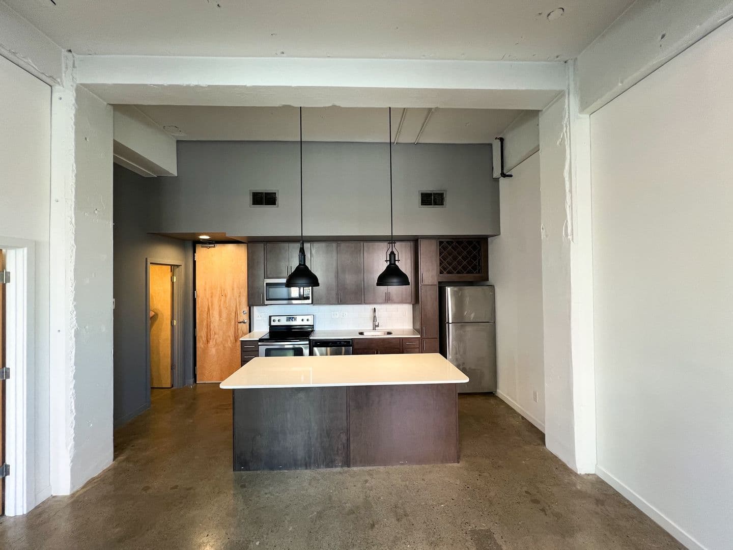 Cincinnati Apartment: 1632 Central Parkway