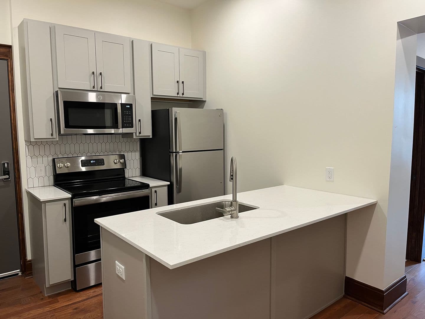 Covington Apartment: 303 Greenup